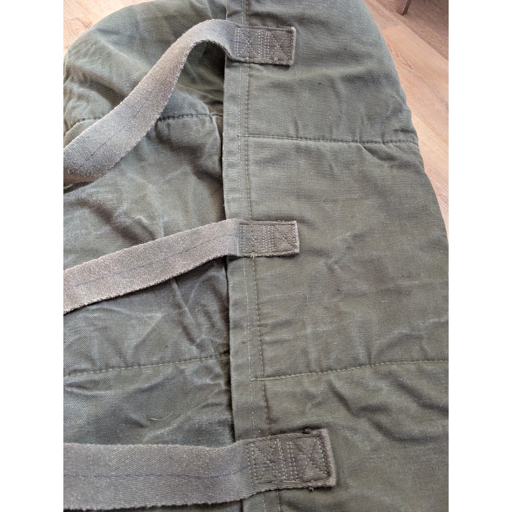 Vietnam Era US Army Airborne Parachutist's Equipment Pack‎ - Picture 4 of 16